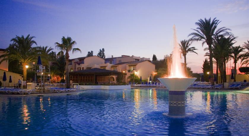 Globales Aparthotel Bouganvilla Sa Coma  Exterior foto